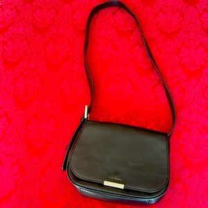 Ted Baker Women's Curved Baguette Saddle Bag in Black, Bagetta, Leather